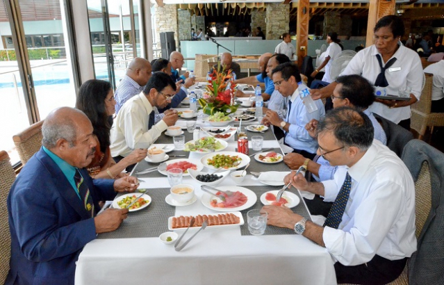 HC and Mrs. Shikha Saxena with dignitaries at the table at the Republic Day Reception